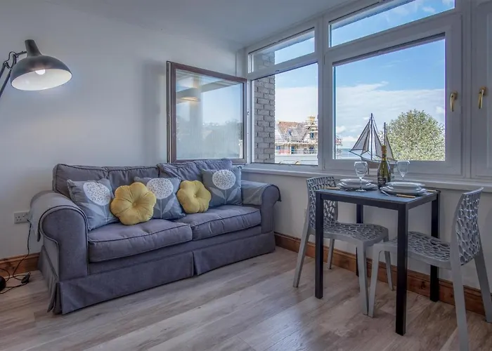 Ocean View - 1 Bedroom Apartment - Saundersfoot